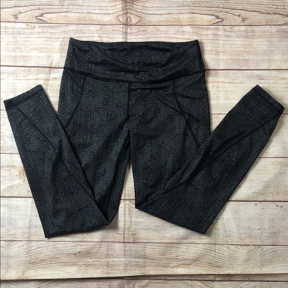 Patagonia Gray Geometric Leggings 💜